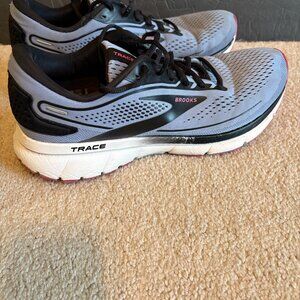 Brooks Trace 2 Women's Running Shoes Size 11B Purple Black 1203751B533
